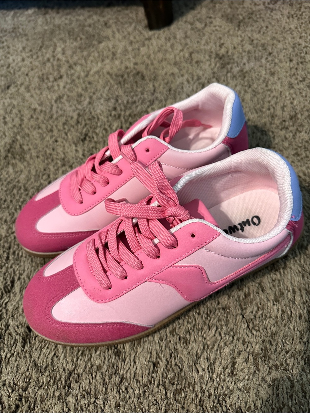 Outwoods Pink Two-Tone Women's Sneakers
